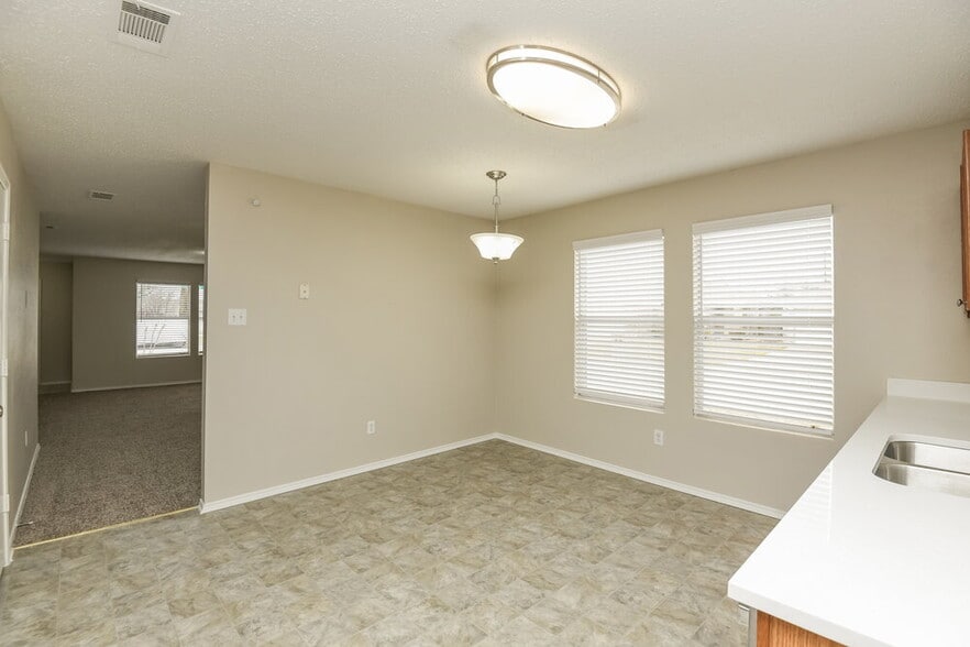 Building Photo - 5312 Newcastle Ln