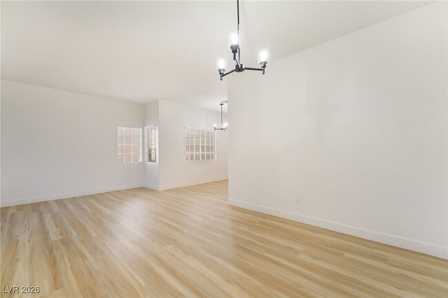 Building Photo - 5980 Gentleslope St