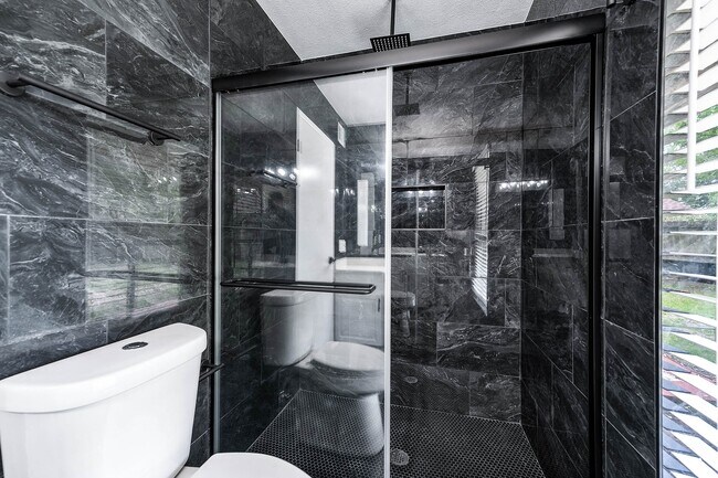 Building Photo - 1610 Richvale Ln