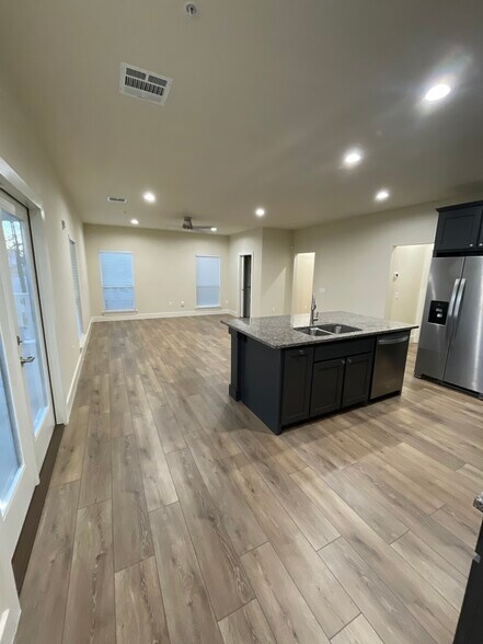 Building Photo - 406 Alvarado St