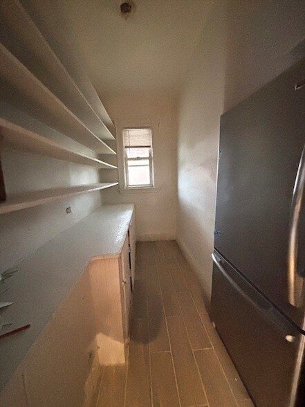 Building Photo - 46 Evelyn St