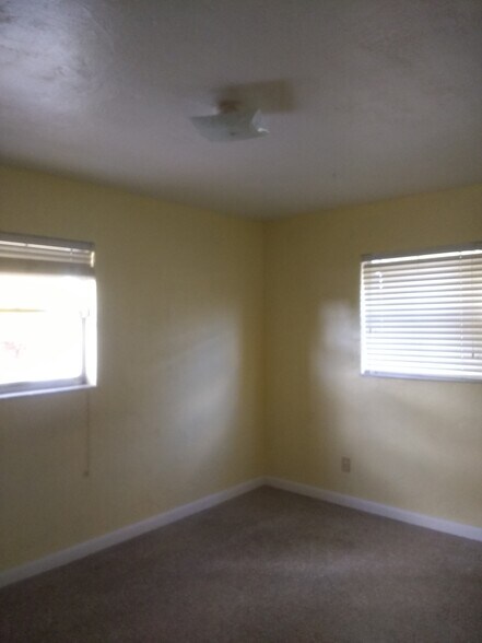 First Bedroom - 4850 Southwest 41st Avenue