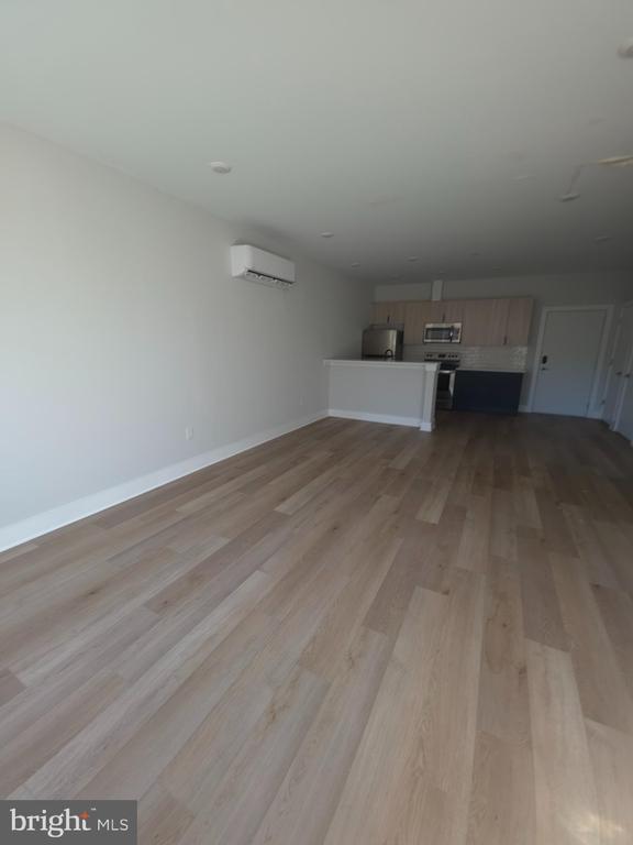 Building Photo - 3503 Midvale Ave