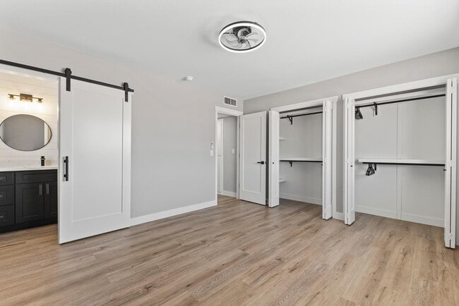 Building Photo - 10423 W Monterosa Dr