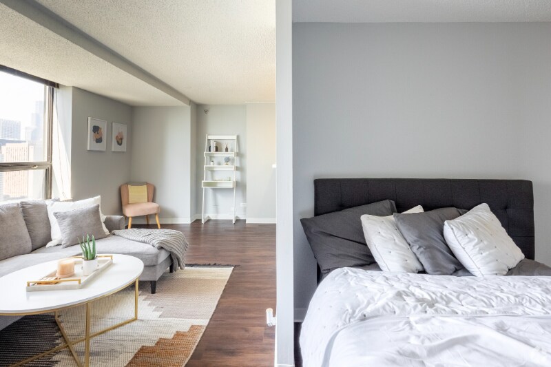 Building Photo - 439 E Ohio St