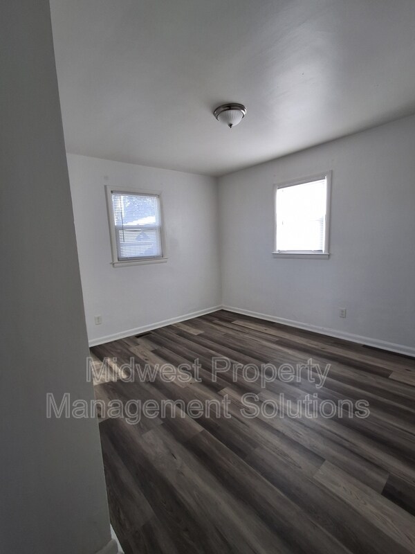 Building Photo - 2514 Chase St