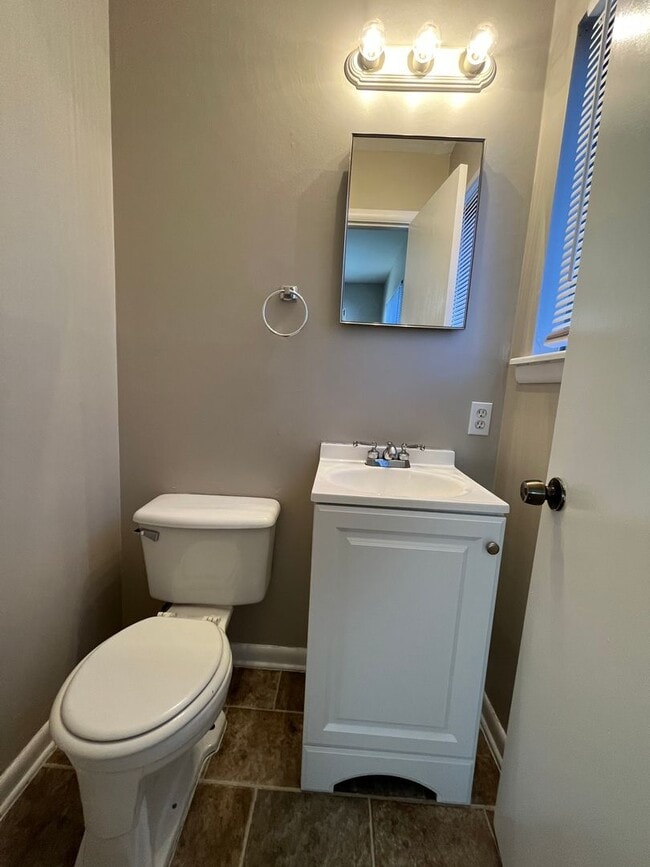 Building Photo - 3 bedroom in Broken Arrow