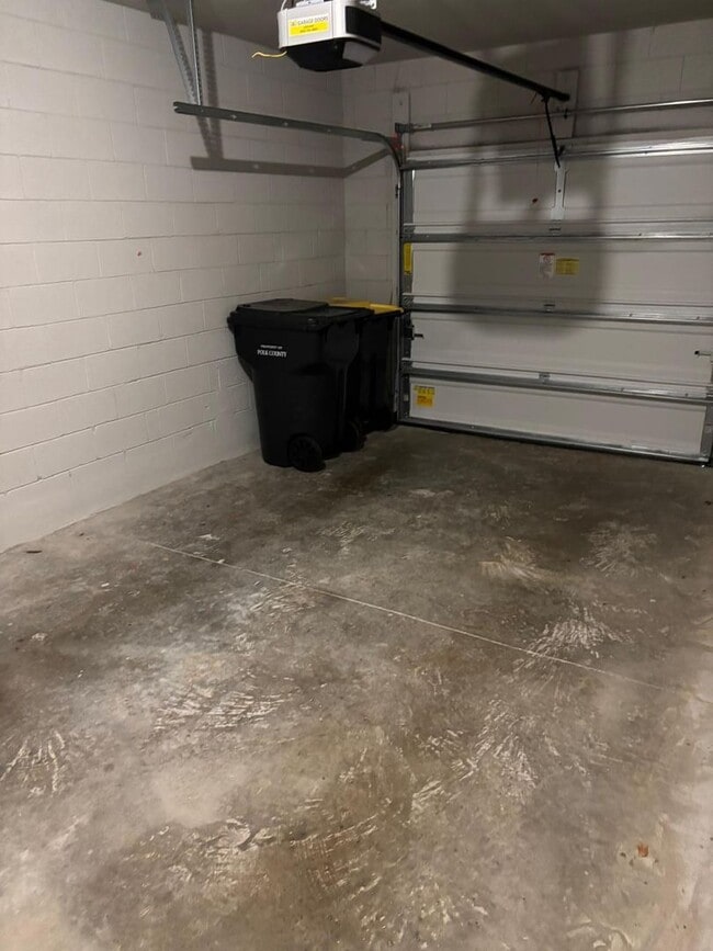 Building Photo - 431 Legacy Lp