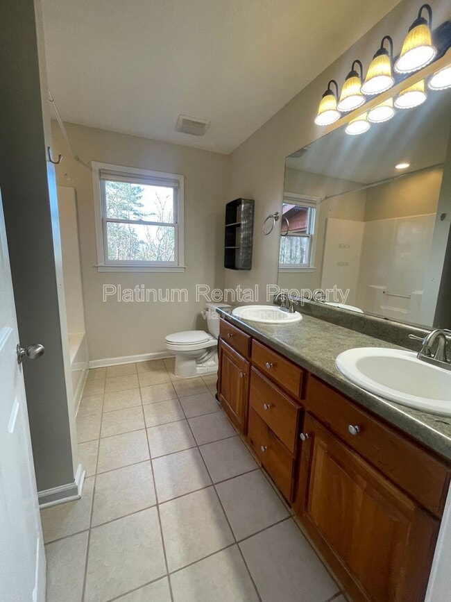 Building Photo - 265 Hound Dog Ln