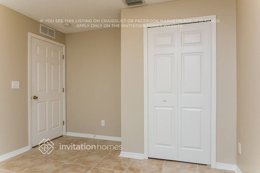 Building Photo - 2434 Bayhill Dr