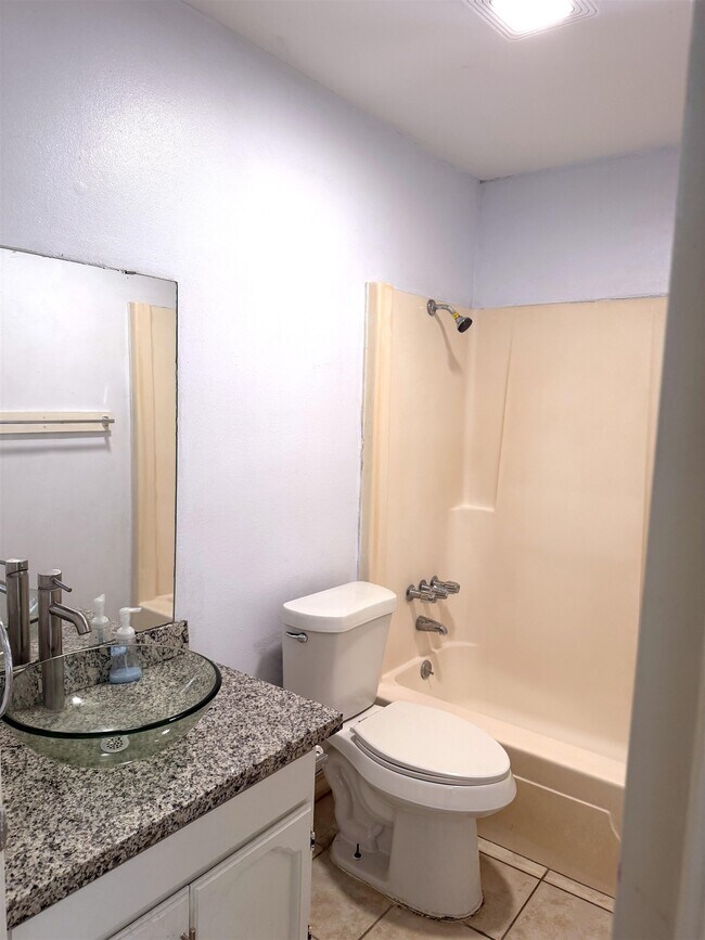 Building Photo - 5302 Springfield Ave