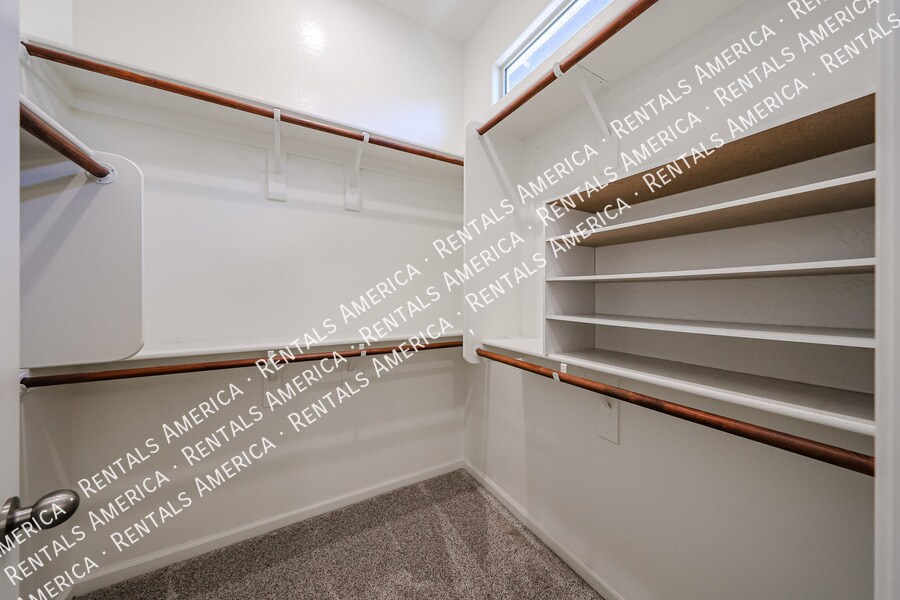 Building Photo - 3865 E Dogwood Pl