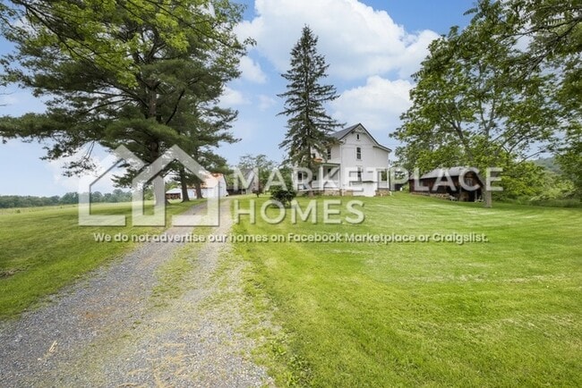 Building Photo - 227 Pine Knob Rd