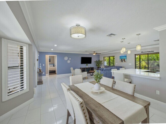 Building Photo - 1127 Sea Pines Way