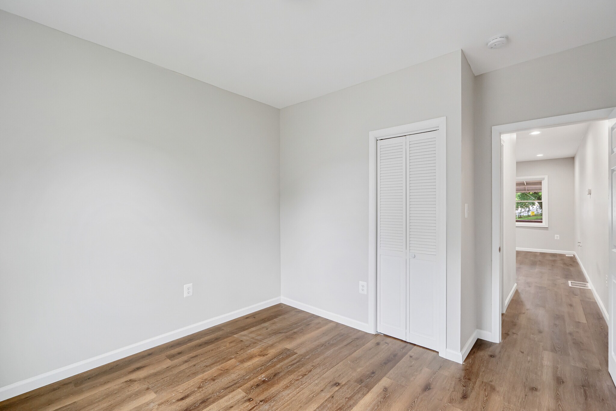 Building Photo - 1340 Pontiac Ave