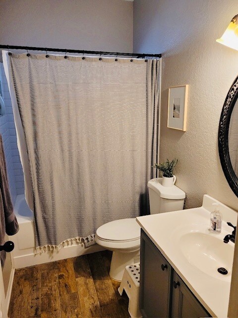 Building Photo - 6739 W Alegria Dr