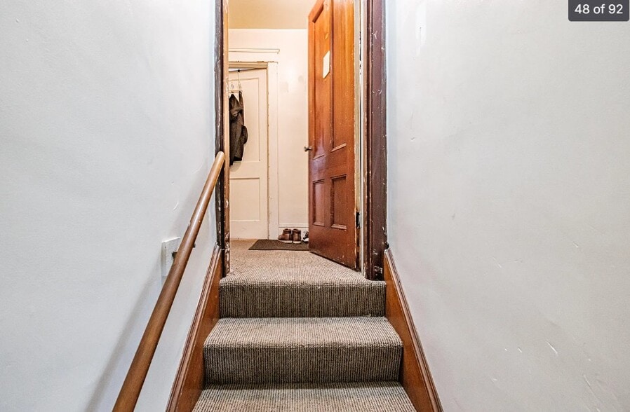 Entrance to unit 2 - 163 Bridge St