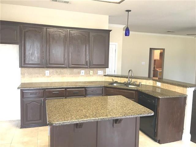 Building Photo - 5208 Lakeland Dr