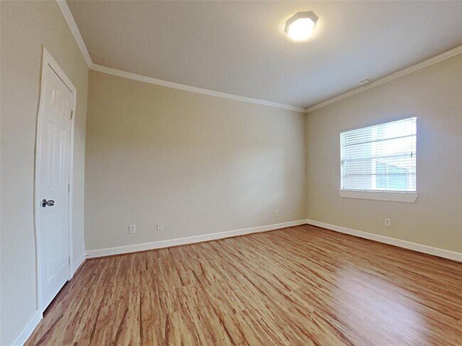 Building Photo - 5343 Kiam St
