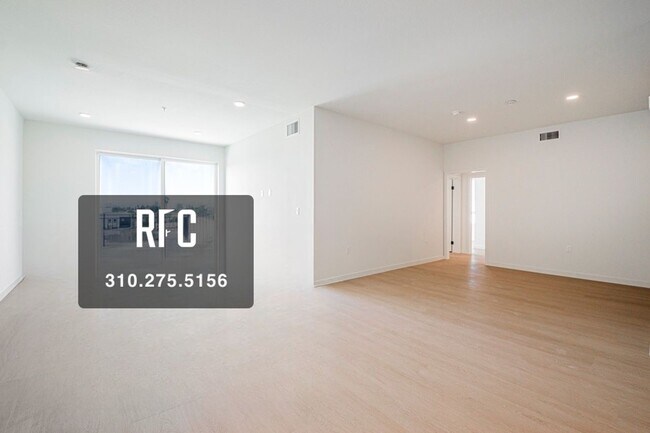 Building Photo - Welcome to the Gramercy