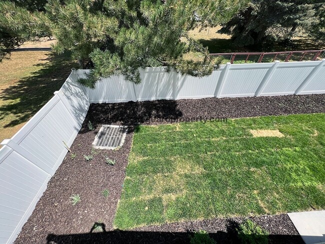 Building Photo - Newer 4 Bedroom Home in West Jordan