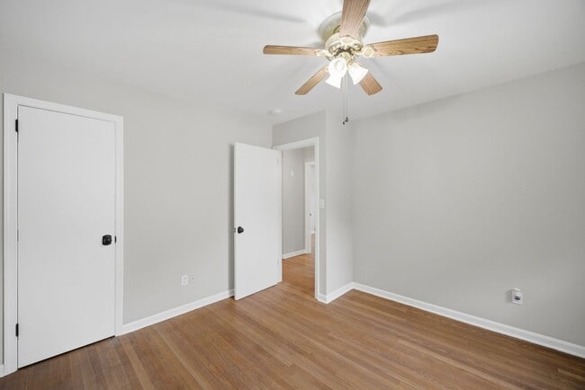 Building Photo - 220 Chickamauga Pike