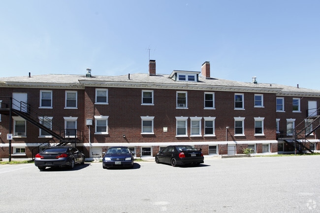 Building Photo - 423 Pelham St