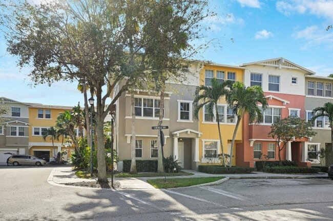 Building Photo - 441 Amador Ln