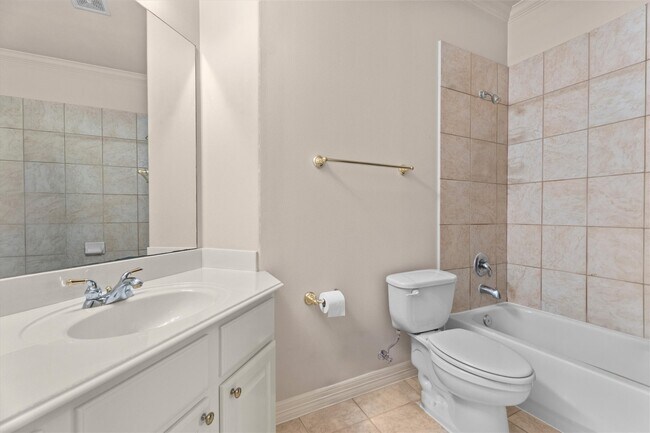 Building Photo - 9610 Champions Cove Dr