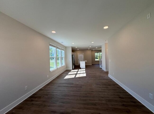 Building Photo - 824 Pryor St