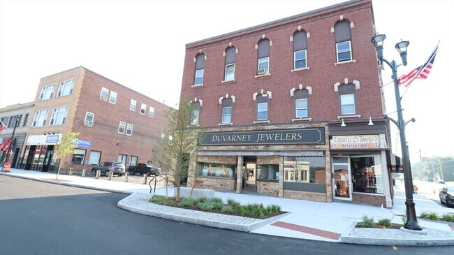 Building Photo - 7 High St