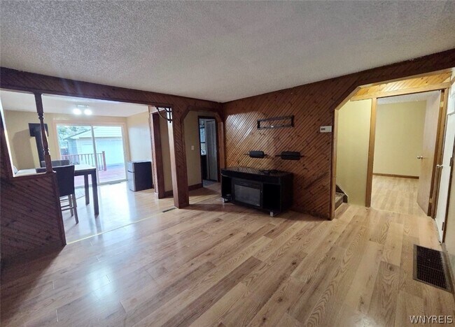 Building Photo - 80 Midland Dr