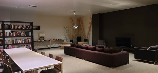 Building Photo - At the Montage!!! 1 bedroom 1 bath luxury ...