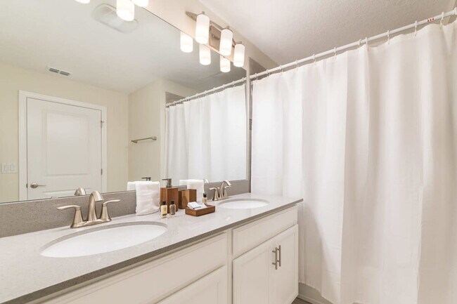 Building Photo - 4829 Memories Ln