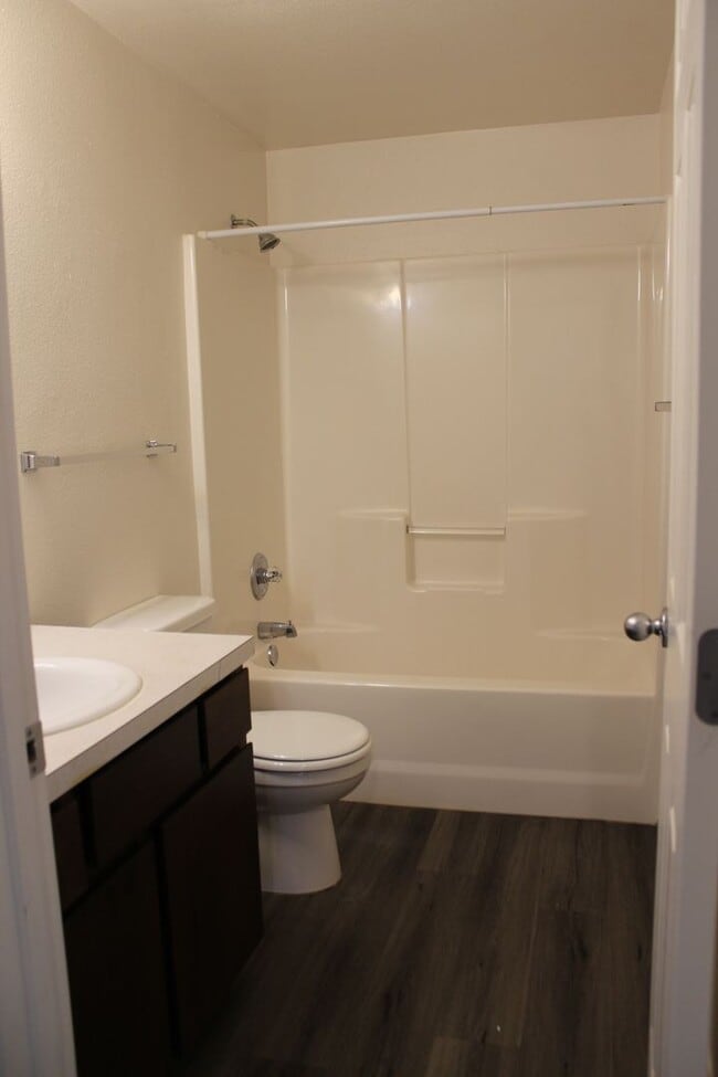 Building Photo - Three bedroom, 1 1/2 bath with fenced yard near Intel