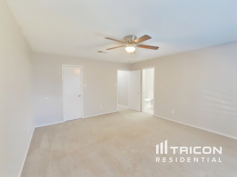 Building Photo - 6703 Beech Trail Dr