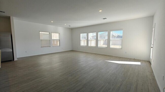 Building Photo - 106 Arbordale St