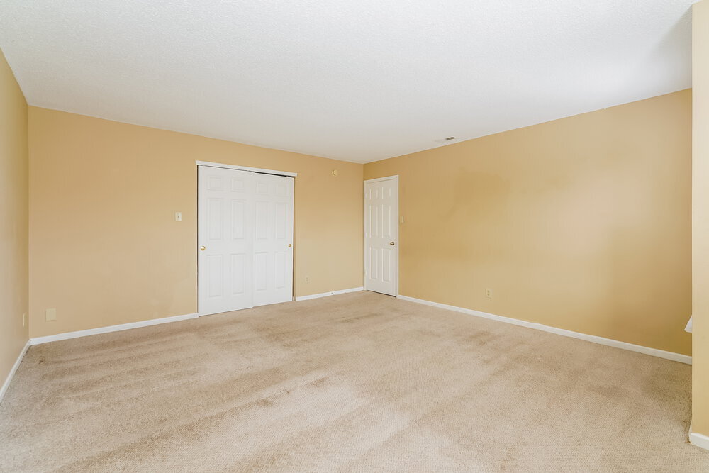 Building Photo - 2044 Southernwood Ln