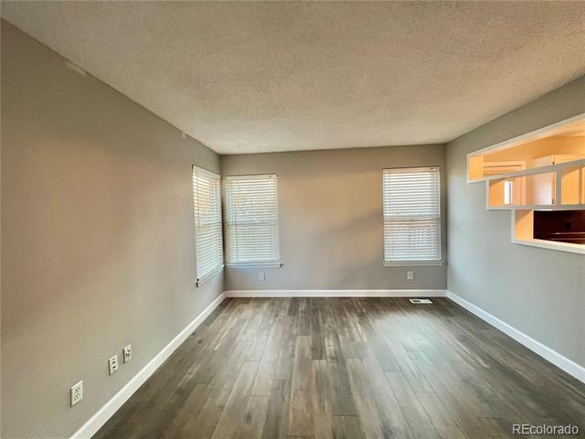 Building Photo - 652 Longfellow Ln