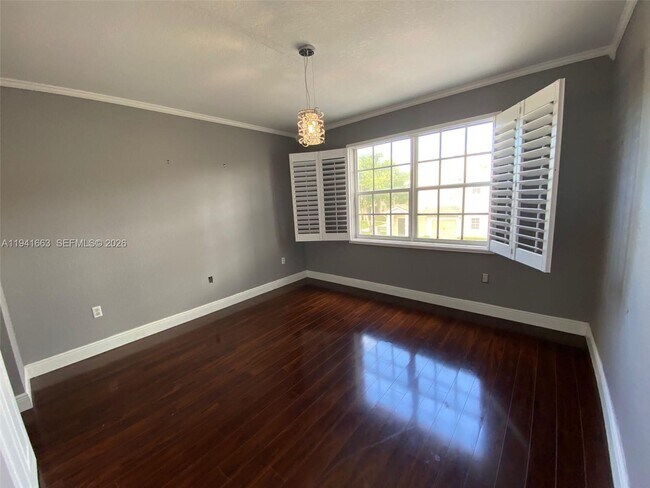 Building Photo - 1202 Belmont Ln