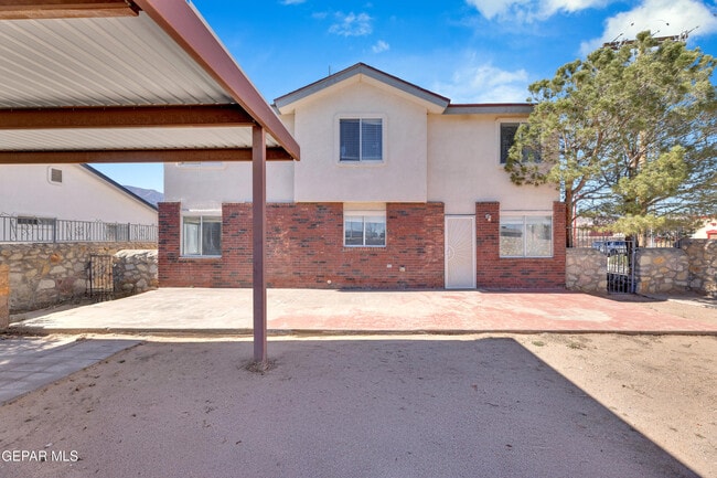Building Photo - 11330 Loma Del Sol Dr