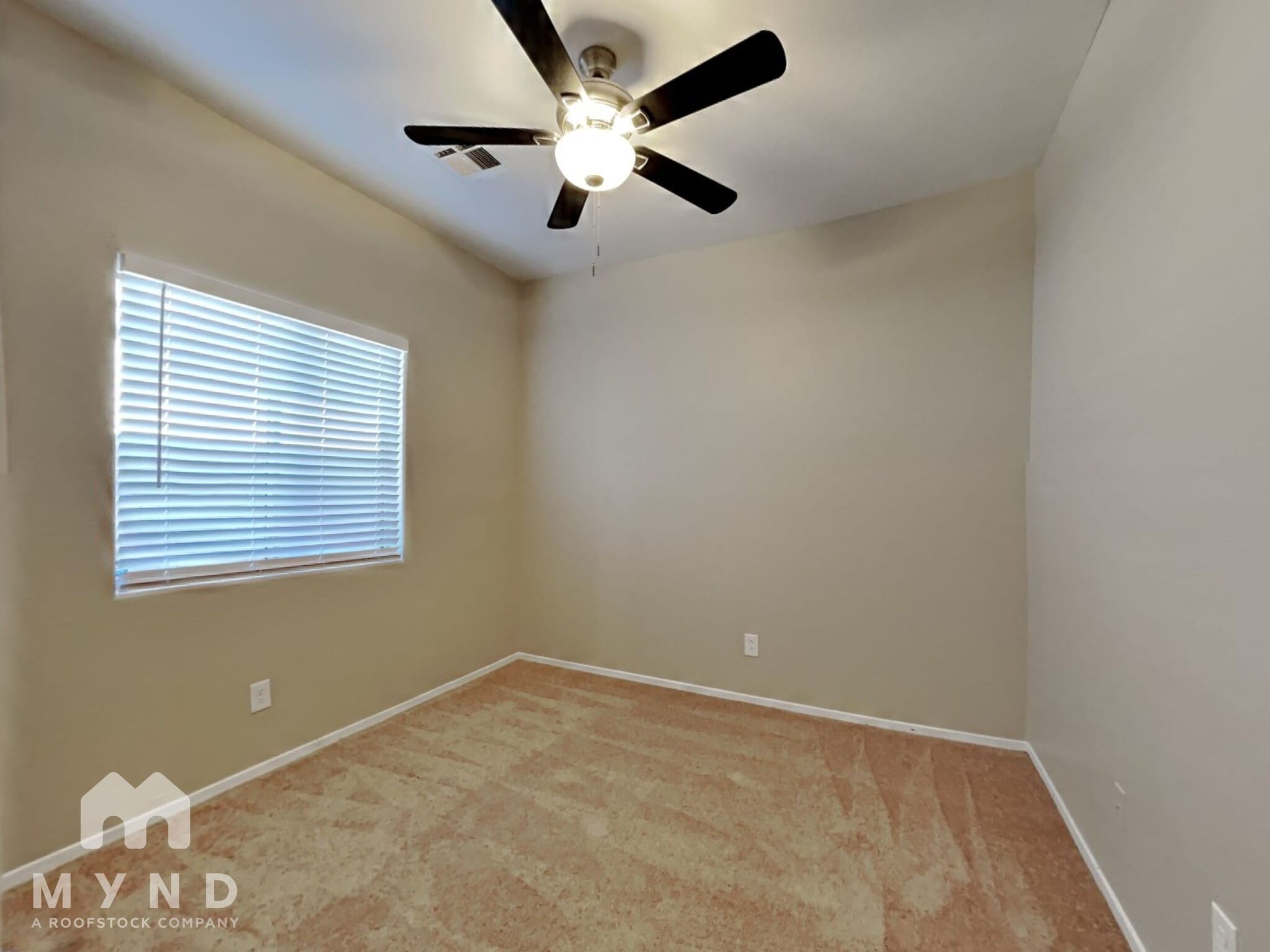 Building Photo - 5651 S 11th Dr