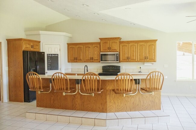 Building Photo - 4087 E 356 N