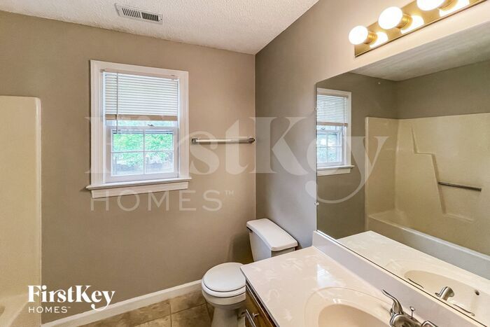 Building Photo - 3800 Cardinal Ct