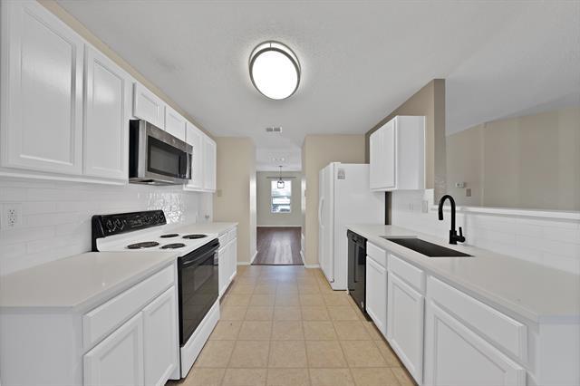 Building Photo - 1477 Greenbrook Dr