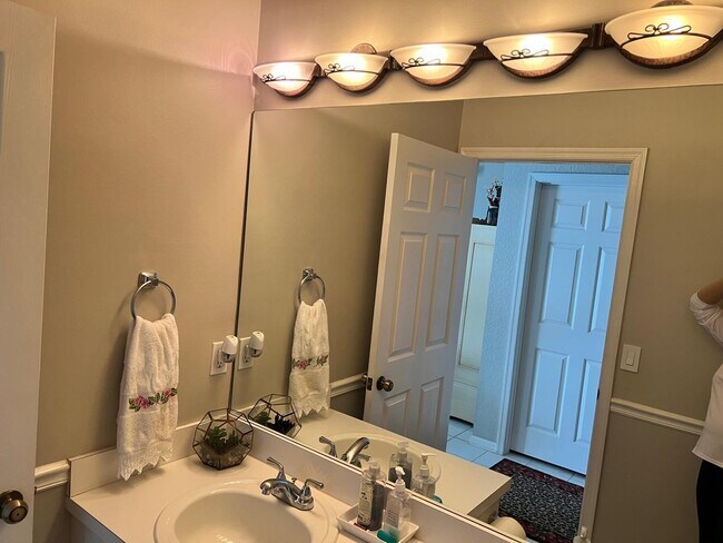 Building Photo - 18280 Coral Isles Dr