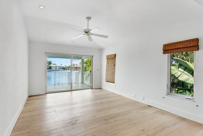 Building Photo - 1026 Seasage Dr