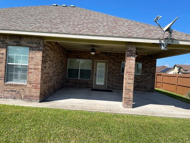 Building Photo - 1342 S Virginia Dr