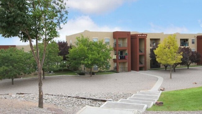 Building Photo - 10600 Cibola Loop NW