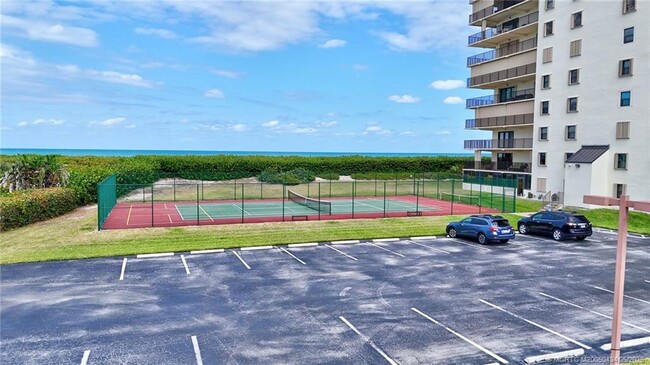 Building Photo - 10044 S Ocean Dr